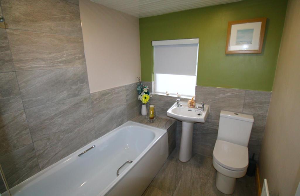 Beulah Guest House Portrush Esterno foto