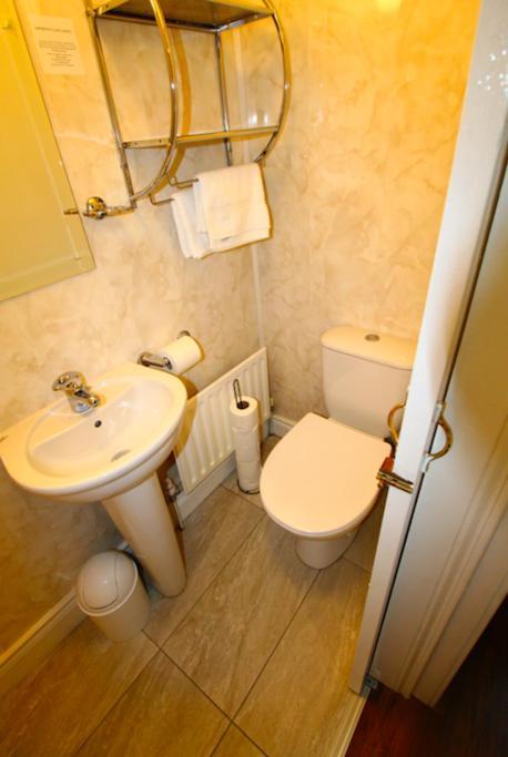 Beulah Guest House Portrush Esterno foto
