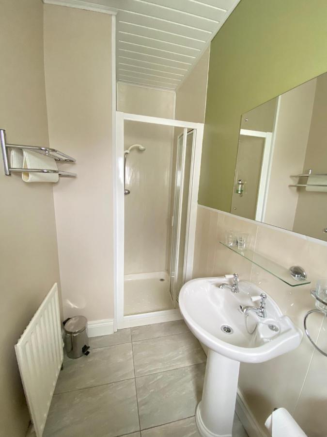 Beulah Guest House Portrush Esterno foto